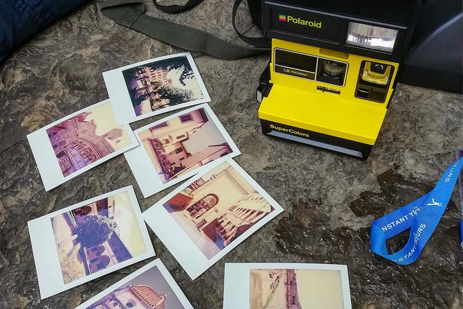 Florence Walking Tour with a Polaroid Camera: Capture the Soul of the Renaissance